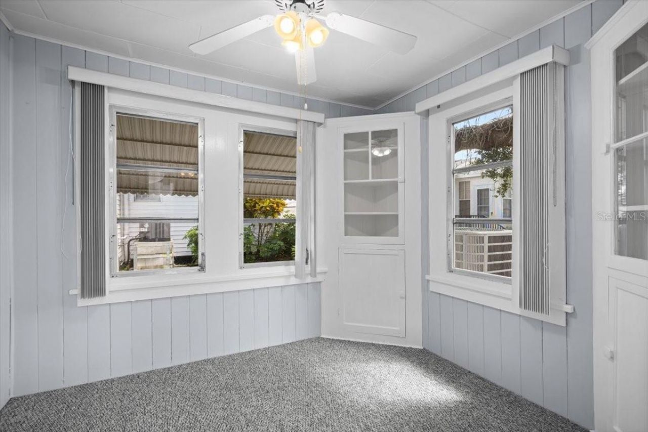 9 Seminole Drive, Bradenton, FL 34208 Photo