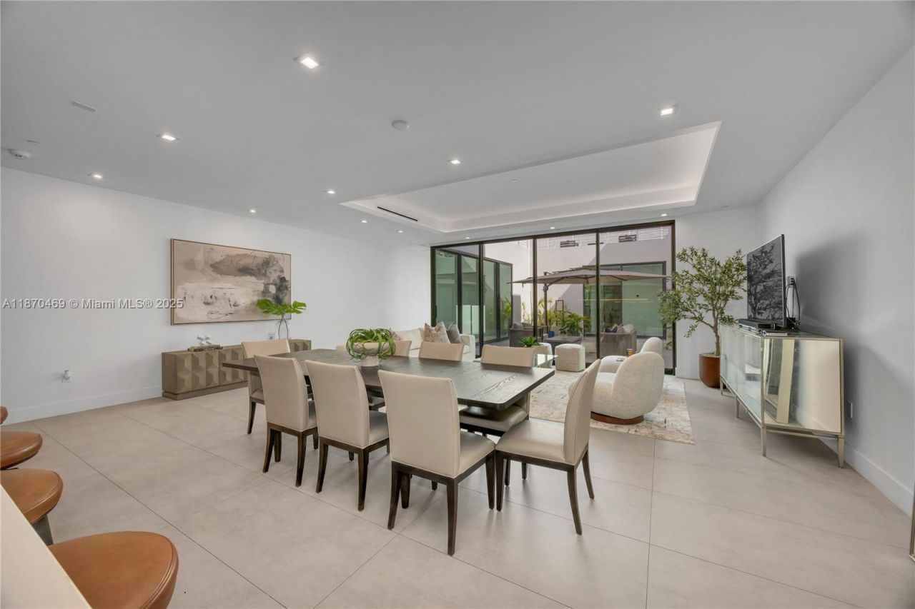 617 Almeria Ave, Coral Gables, FL 33134 Photo