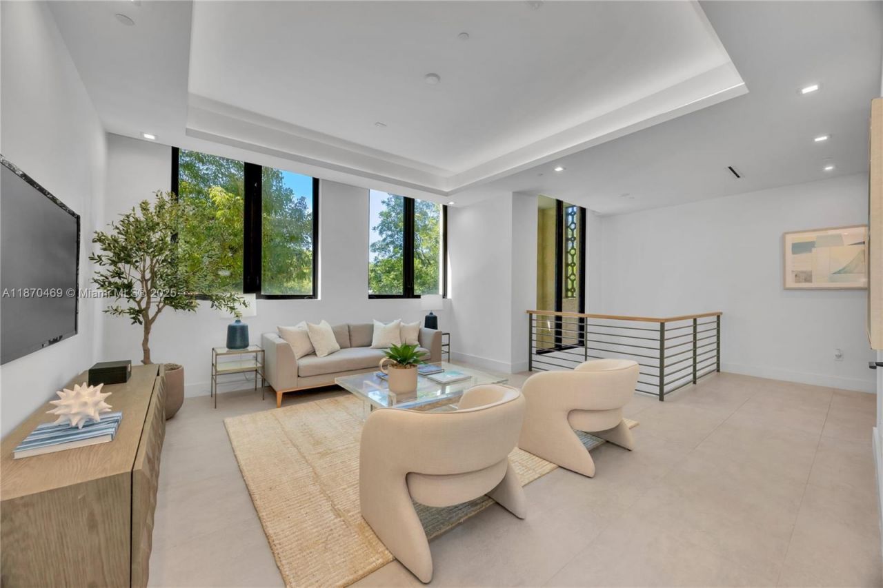 617 Almeria Ave, Coral Gables, FL 33134 Photo