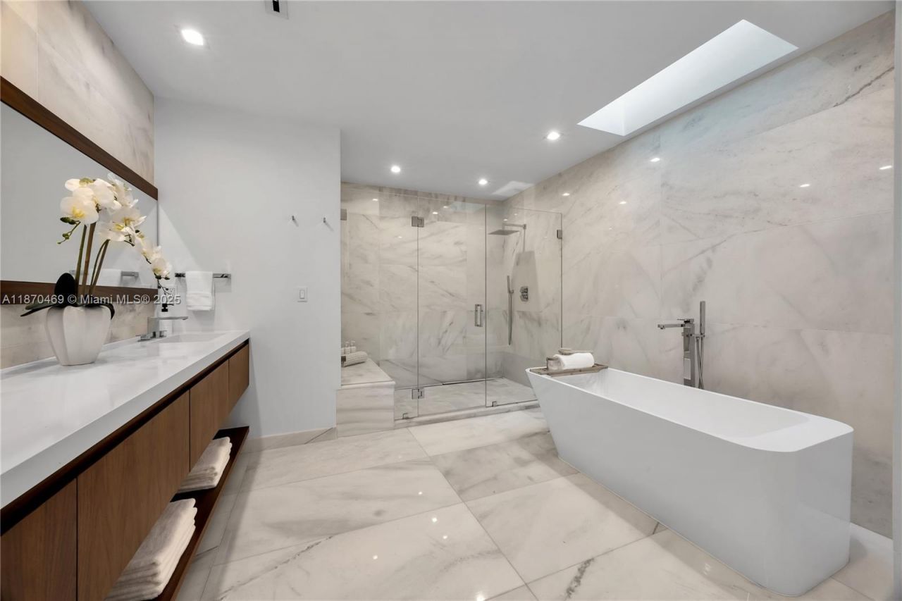 617 Almeria Ave, Coral Gables, FL 33134 Photo