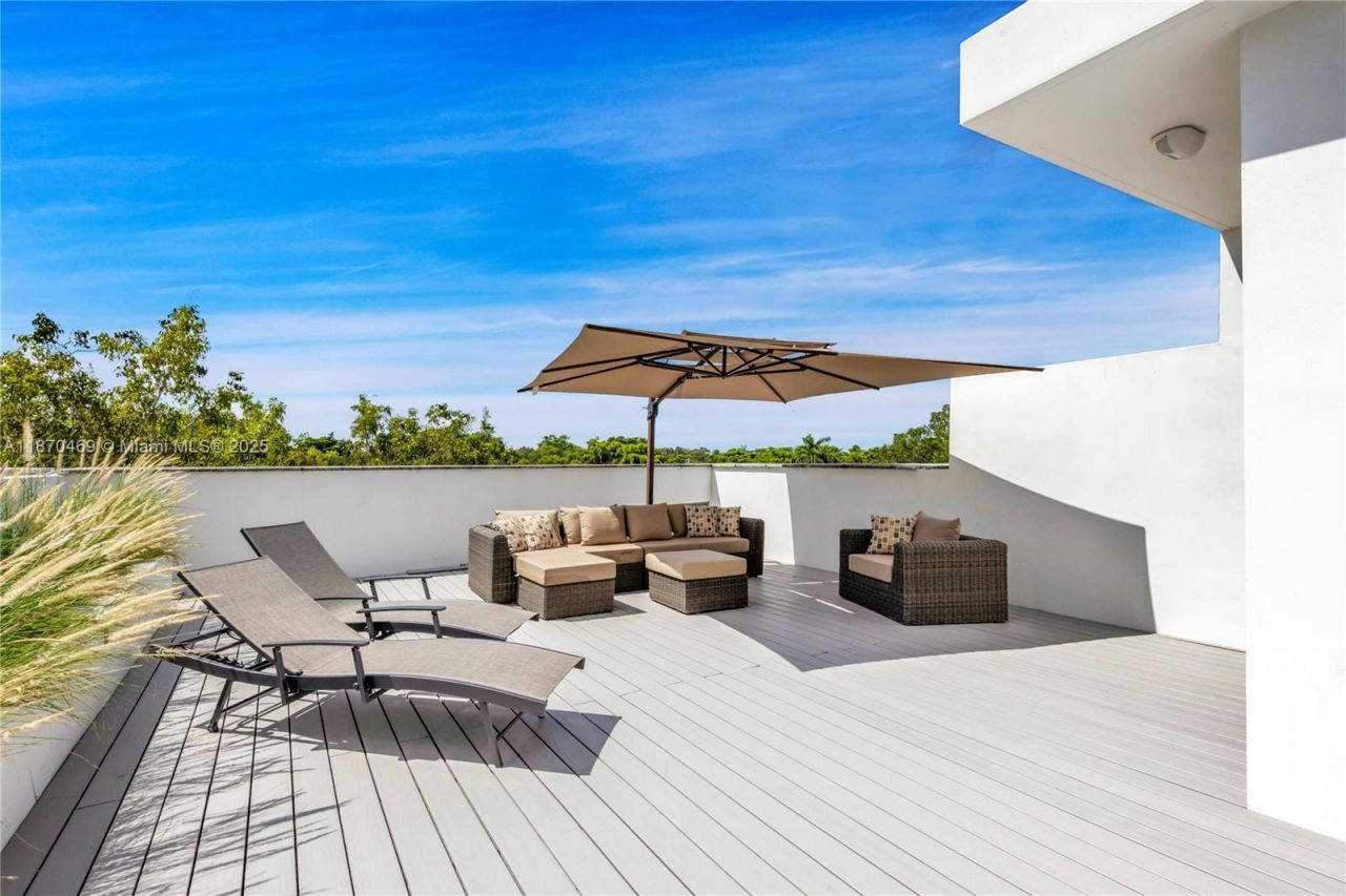 617 Almeria Ave, Coral Gables, FL 33134 Photo