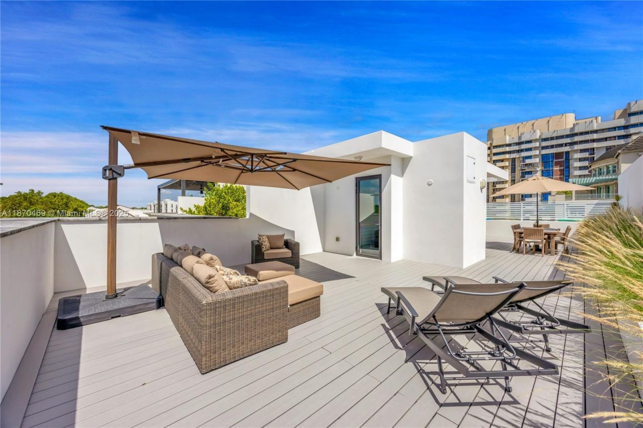 617 Almeria Ave, Coral Gables, FL 33134 Photo