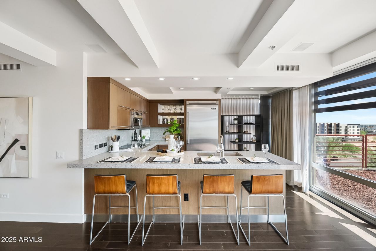7157 E Rancho Vista Drive, Unit 6004, Scottsdale, AZ 85251 Main Photo