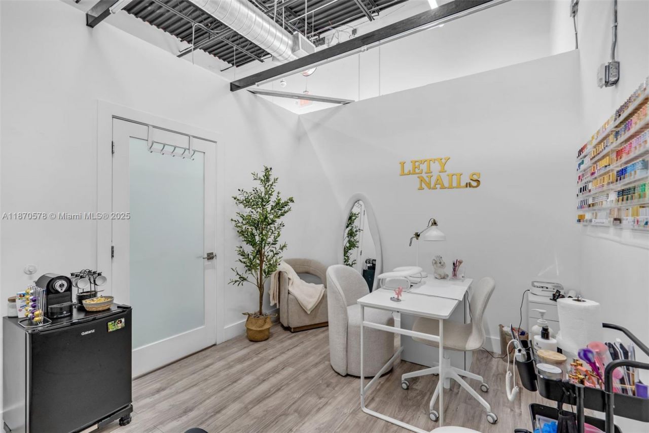 7801 NW 95 St, Hialeah Gardens, FL 33016 Photo