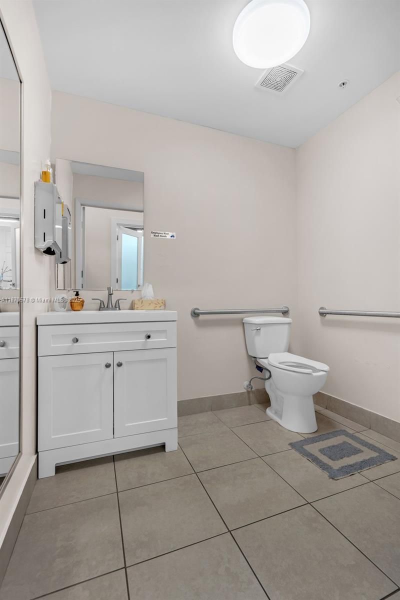 7801 NW 95 St, Hialeah Gardens, FL 33016 Photo