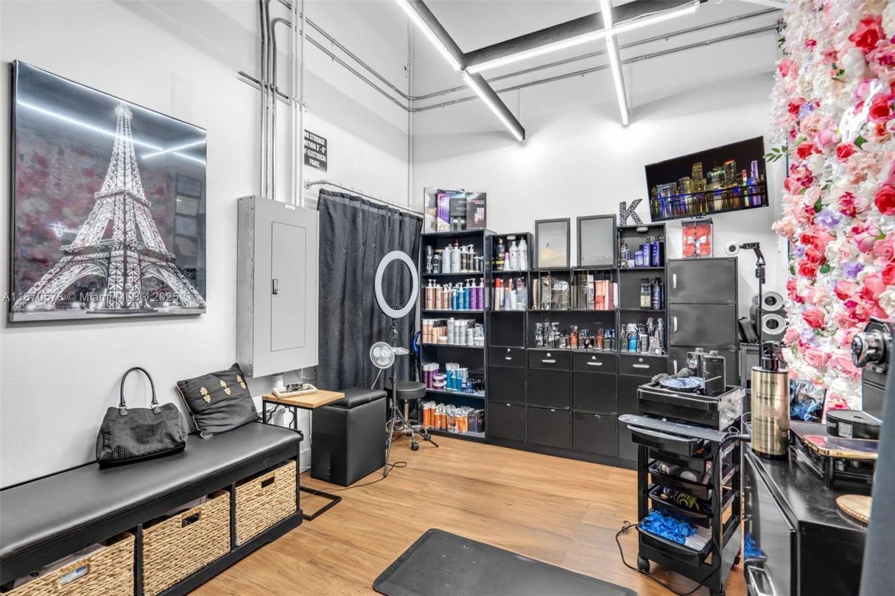 7801 NW 95 St, Hialeah Gardens, FL 33016 Photo