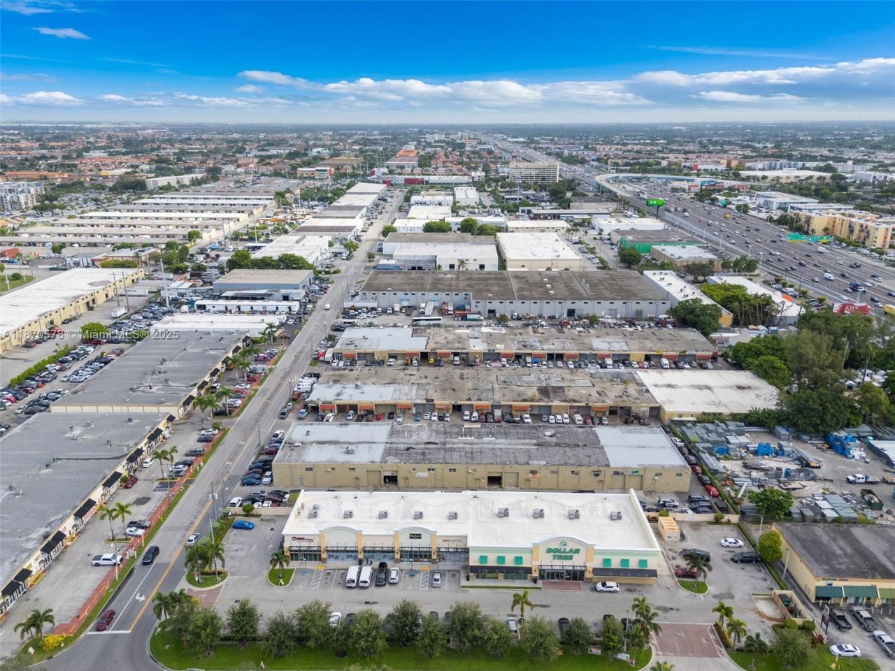 7801 NW 95 St, Hialeah Gardens, FL 33016 Photo