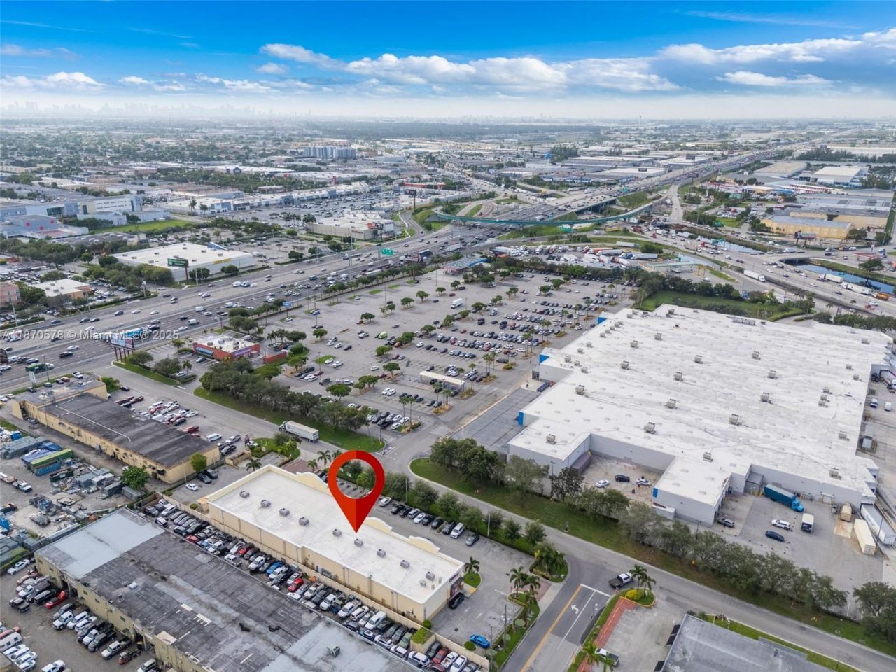 7801 NW 95 St, Hialeah Gardens, FL 33016 Photo