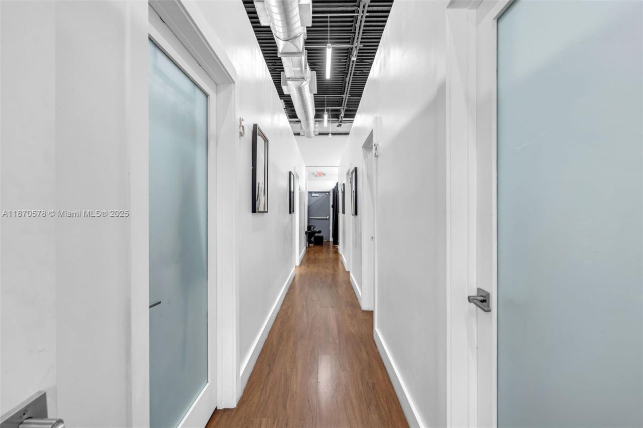 7801 NW 95 St, Hialeah Gardens, FL 33016 Photo