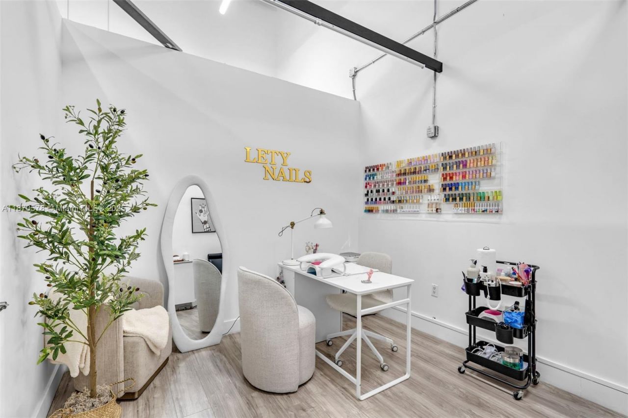 7801 NW 95 St, Hialeah Gardens, FL 33016 Photo