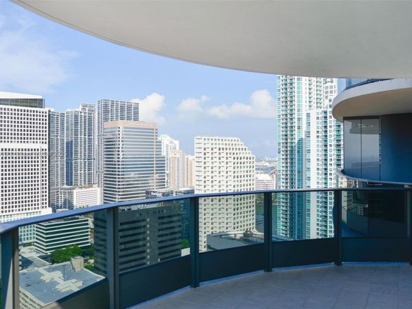 1000 Brickell Plaza, Unit 2312, Miami, FL 33131