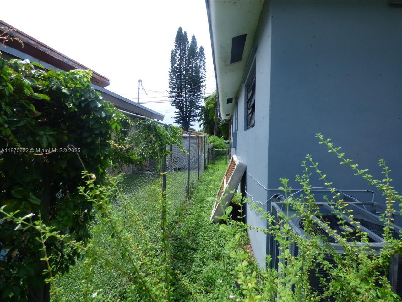 1321 NW 72nd St, Miami, FL 33147 Photo