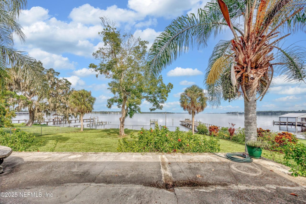 115 Sunset Point Road, East Palatka, FL 32131 Photo