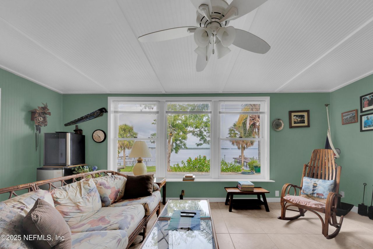 115 Sunset Point Road, East Palatka, FL 32131 Photo