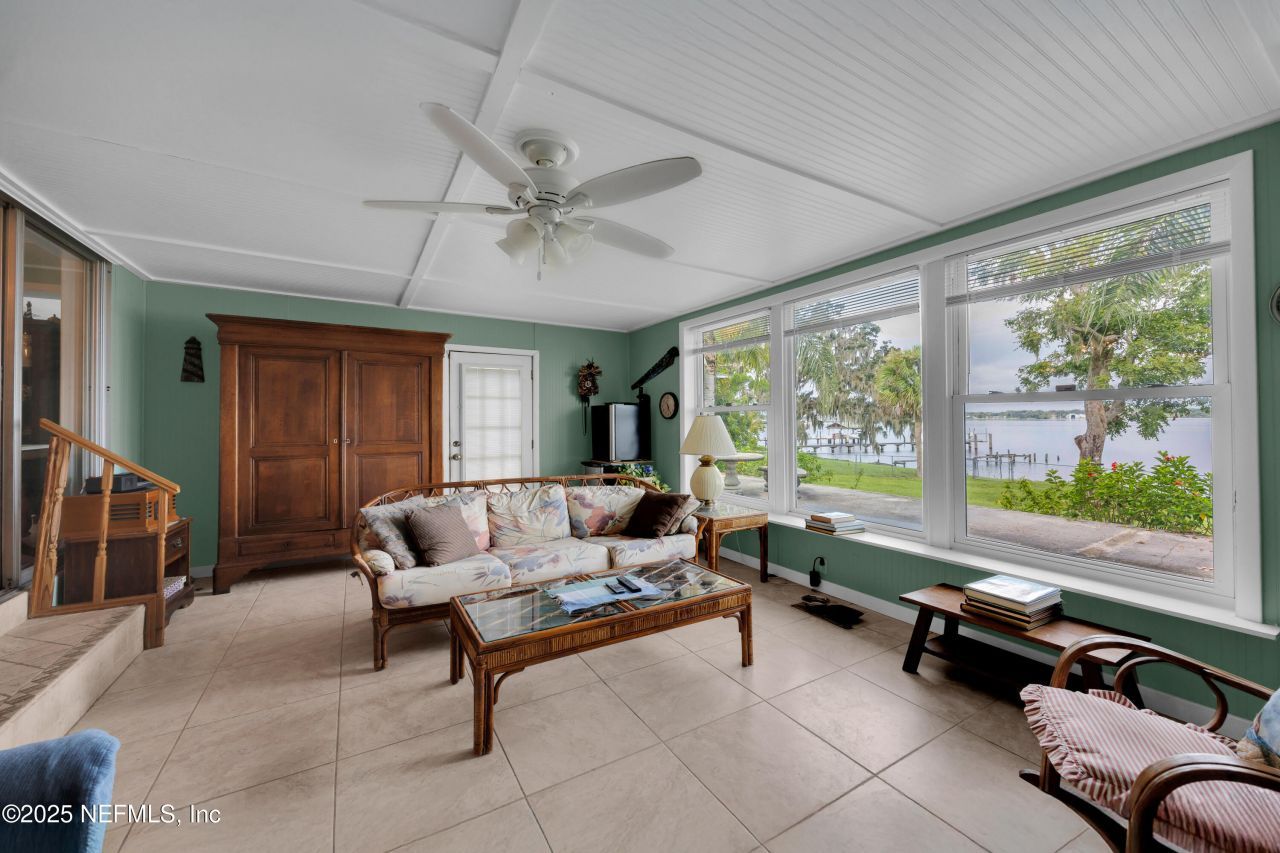 115 Sunset Point Road, East Palatka, FL 32131 Photo