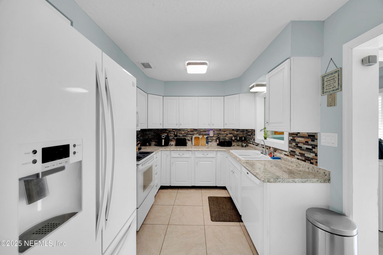 115 Sunset Point Road, East Palatka, FL 32131 Photo