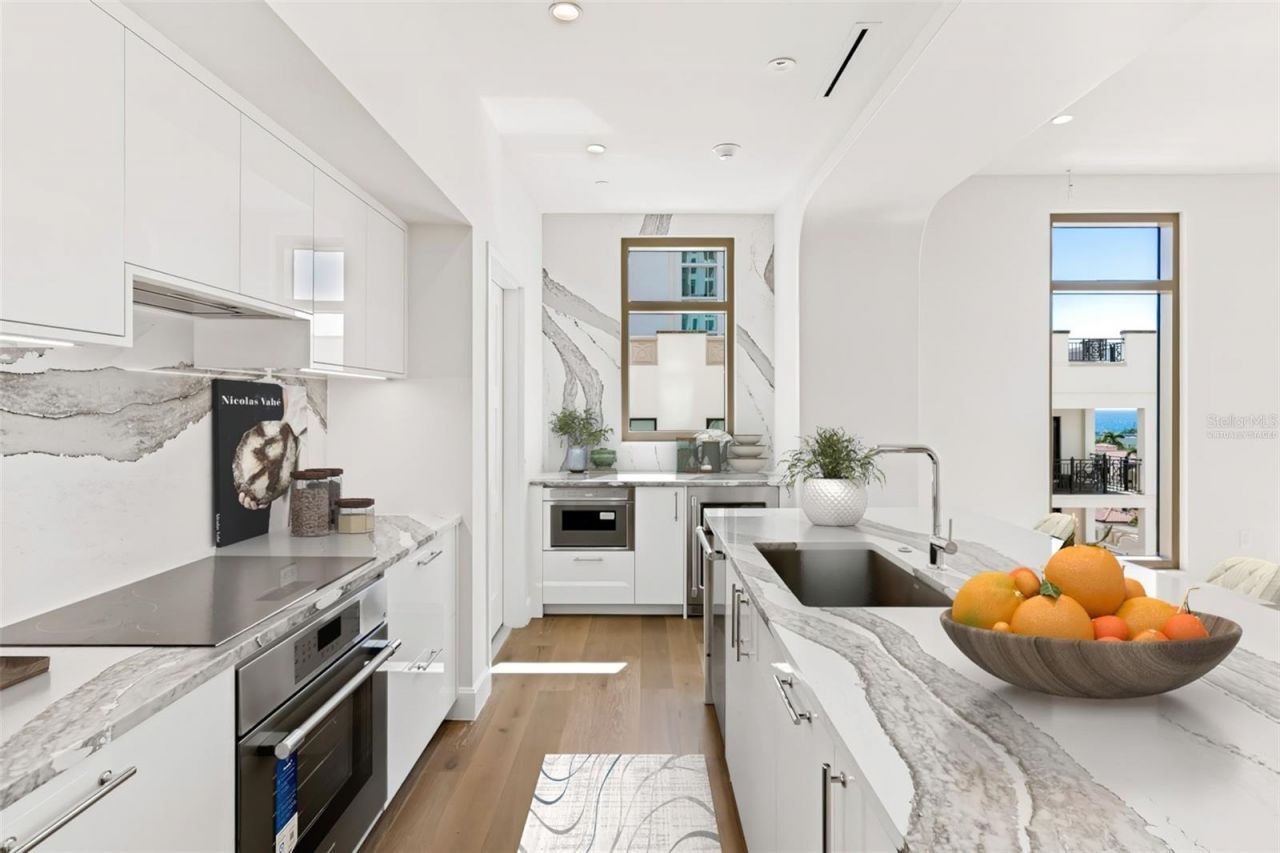 126 4th Avenue Ne, Unit 602, Saint Petersburg, FL 33701 Photo