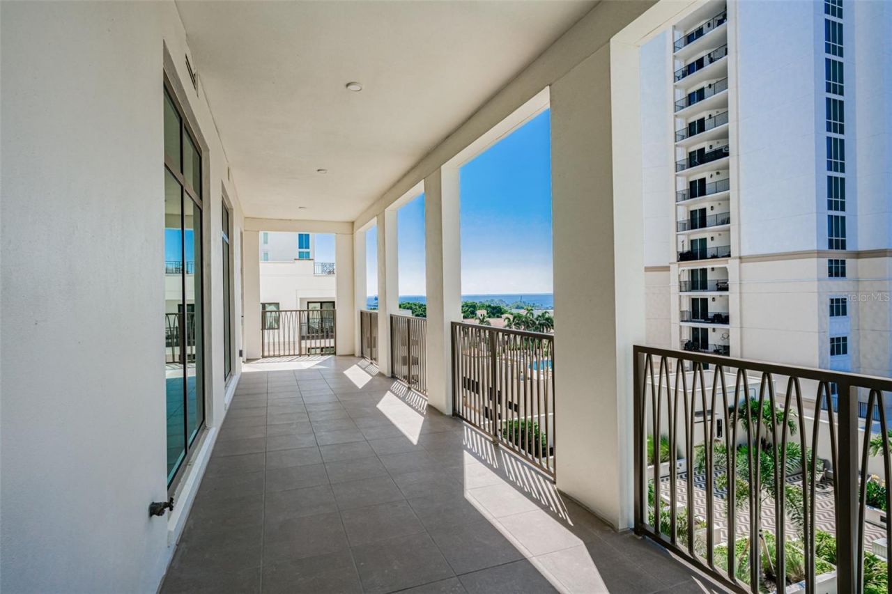 126 4th Avenue Ne, Unit 602, Saint Petersburg, FL 33701 Photo