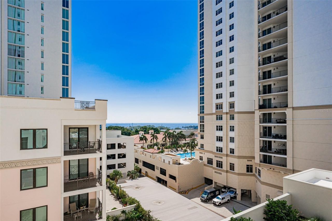 126 4th Avenue Ne, Unit 602, Saint Petersburg, FL 33701 Photo