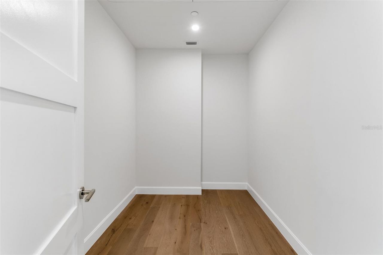 126 4th Avenue Ne, Unit 602, Saint Petersburg, FL 33701 Photo