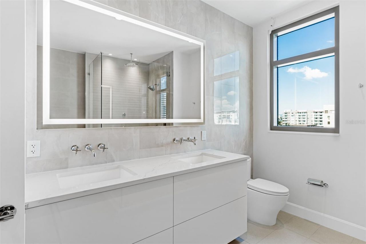 126 4th Avenue Ne, Unit 602, Saint Petersburg, FL 33701 Photo