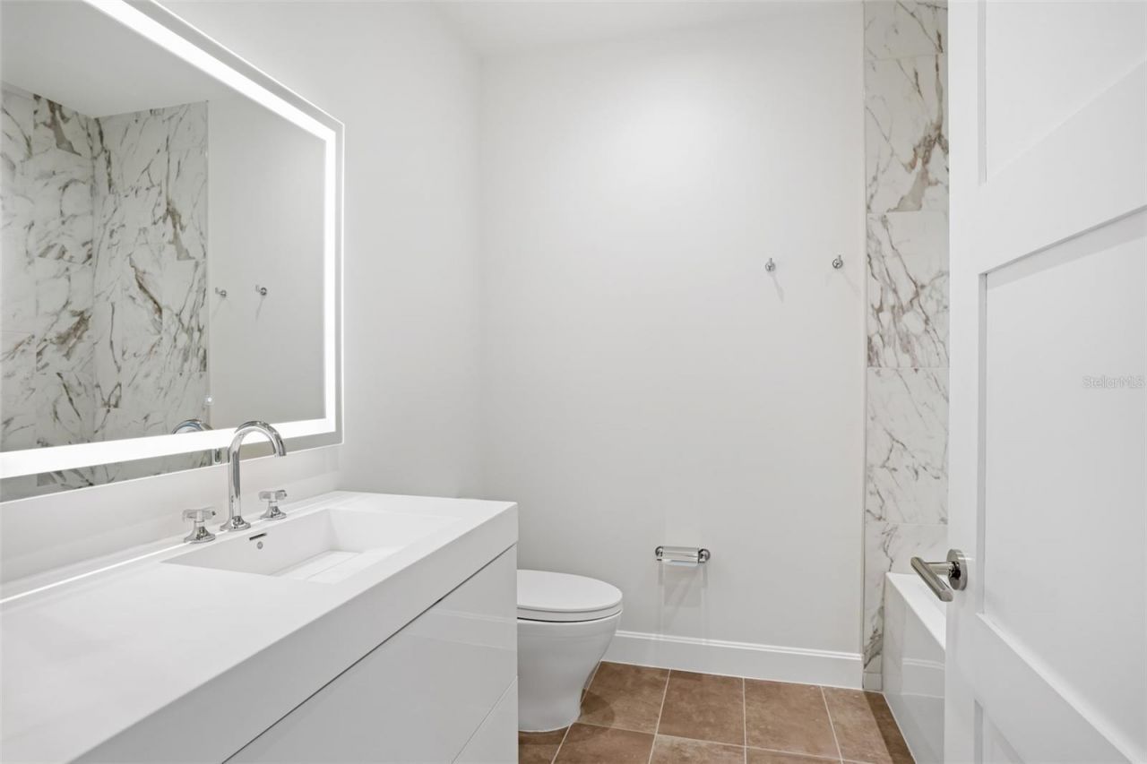 126 4th Avenue Ne, Unit 602, Saint Petersburg, FL 33701 Photo