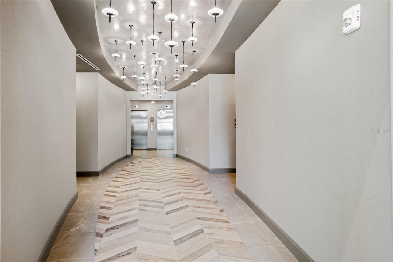 126 4th Avenue Ne, Unit 602, Saint Petersburg, FL 33701 Photo