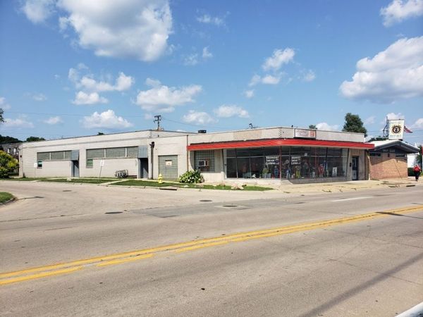 2322 Charles St, Rockford, IL 61104