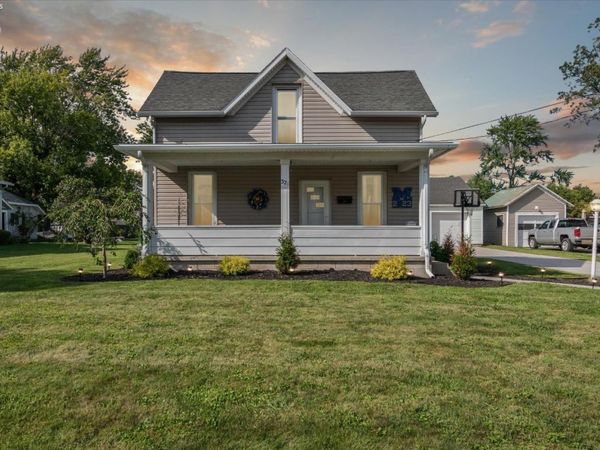 328 E Water, Oak Harbor, OH 43449