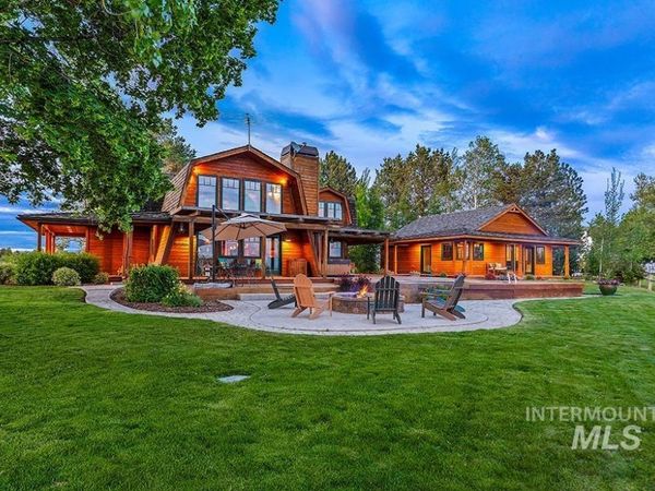 999 N Cow Horse Dr, Kuna, ID 83634