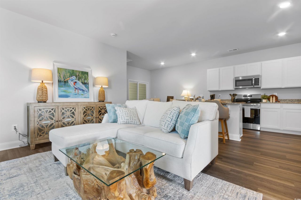 405 Waterend Dr. Photo 10