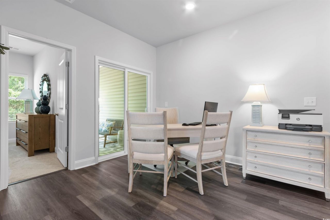 405 Waterend Dr. Photo 15