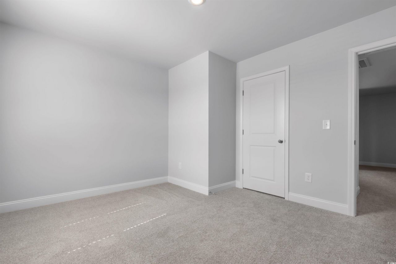 405 Waterend Dr. Photo 31