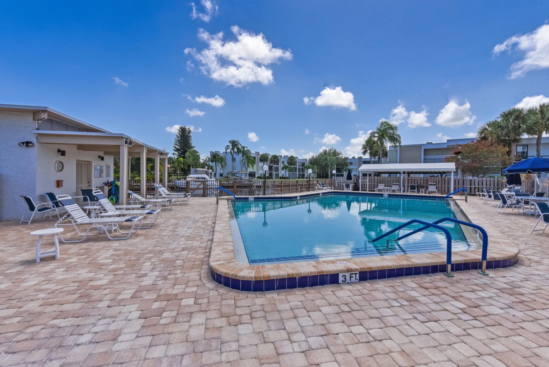 1950 SW Palm City Road, Unit 11-105, Stuart, FL 34994 Photo