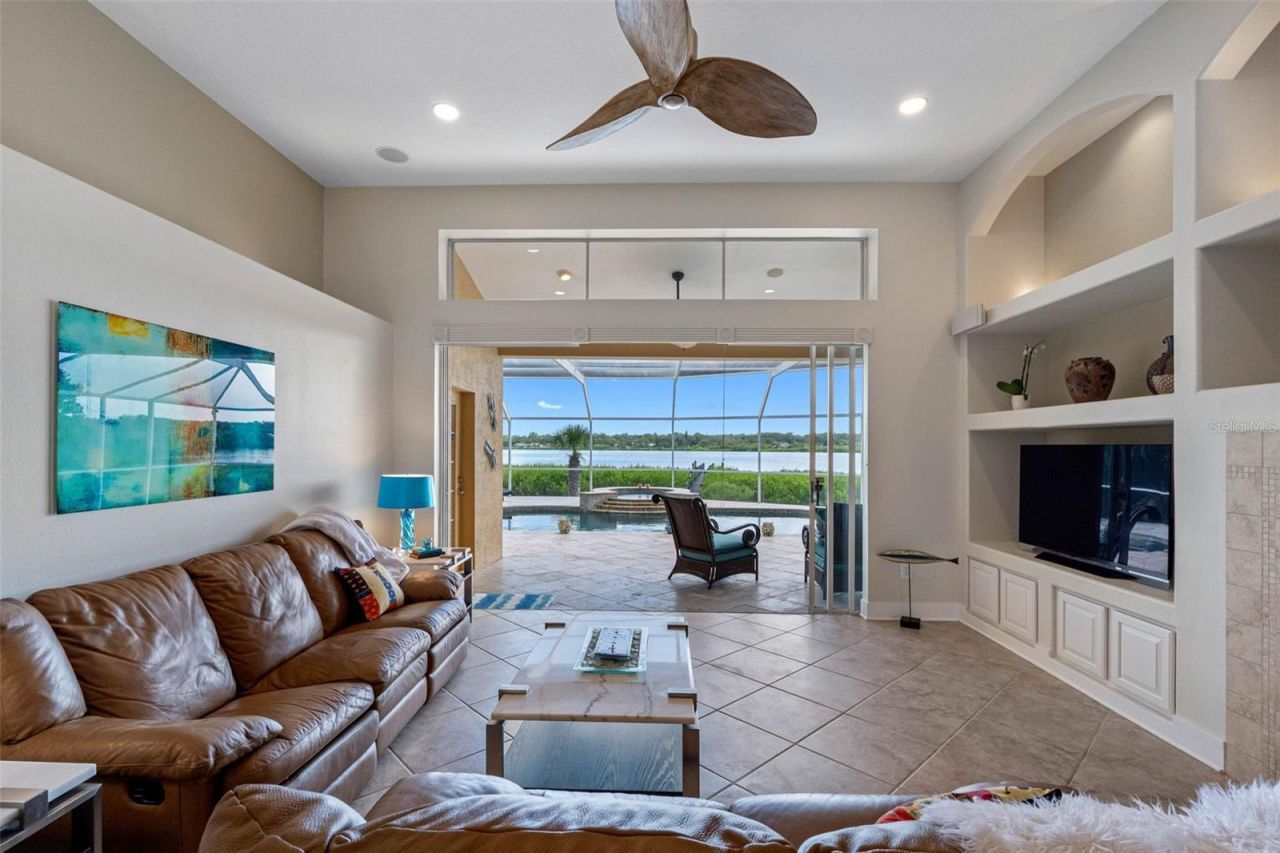 804 Charles Boulevard, Oldsmar, FL 34677 Photo