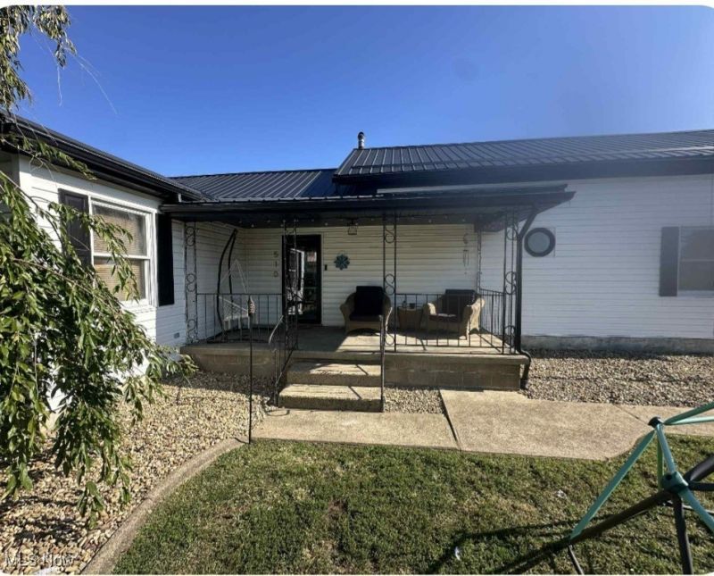 510 Chestnut Street, Dresden, OH 43821 Main Photo