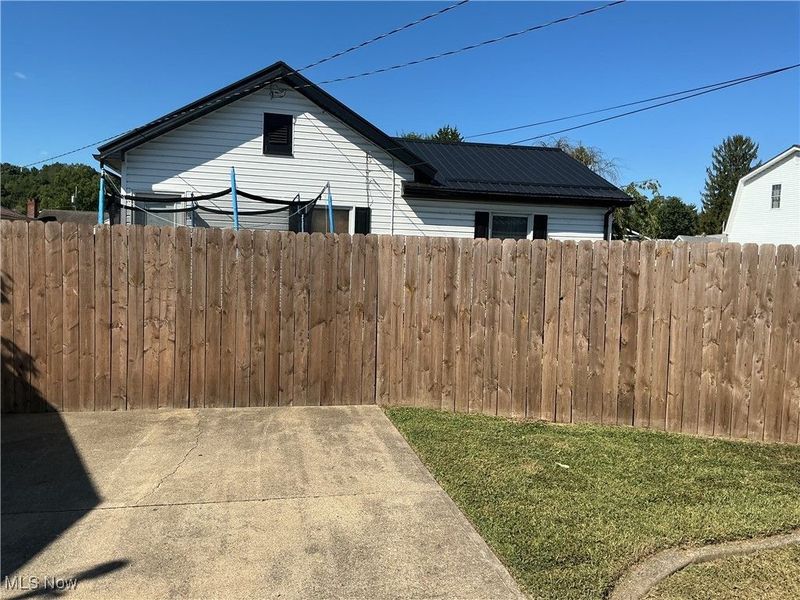 510 Chestnut Street, Dresden, OH 43821 Photo 9