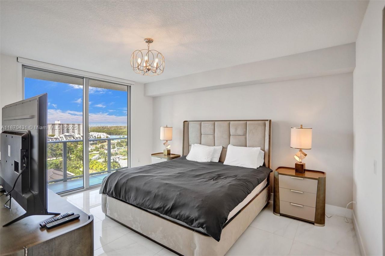 330 Sunny Isles Blvd, Unit 5-1204, Sunny Isles Beach, FL 33160 Photo