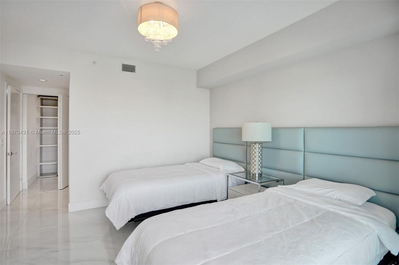 330 Sunny Isles Blvd, Unit 5-1204, Sunny Isles Beach, FL 33160 Photo