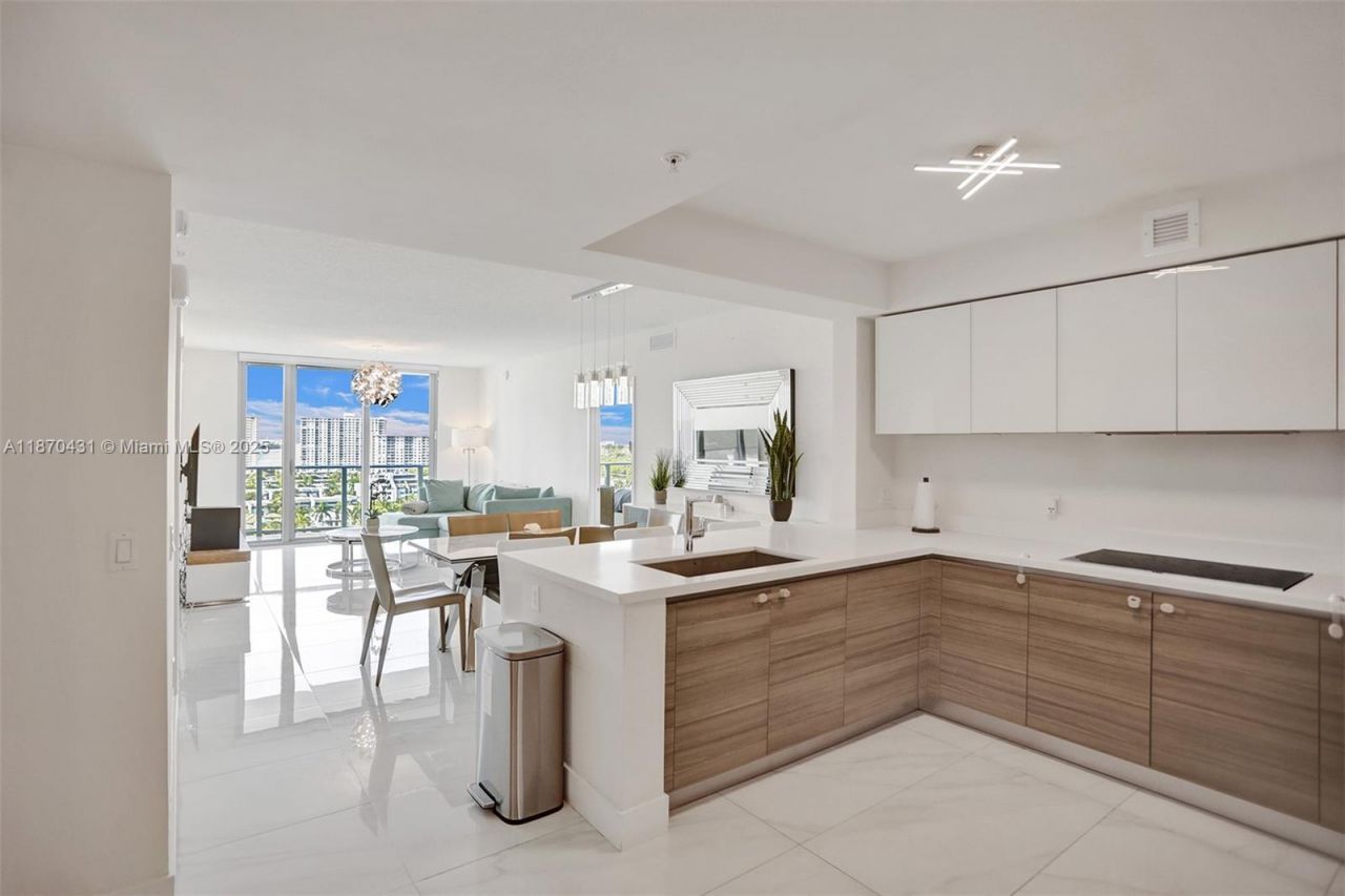 330 Sunny Isles Blvd, Unit 5-1204, Sunny Isles Beach, FL 33160 Photo