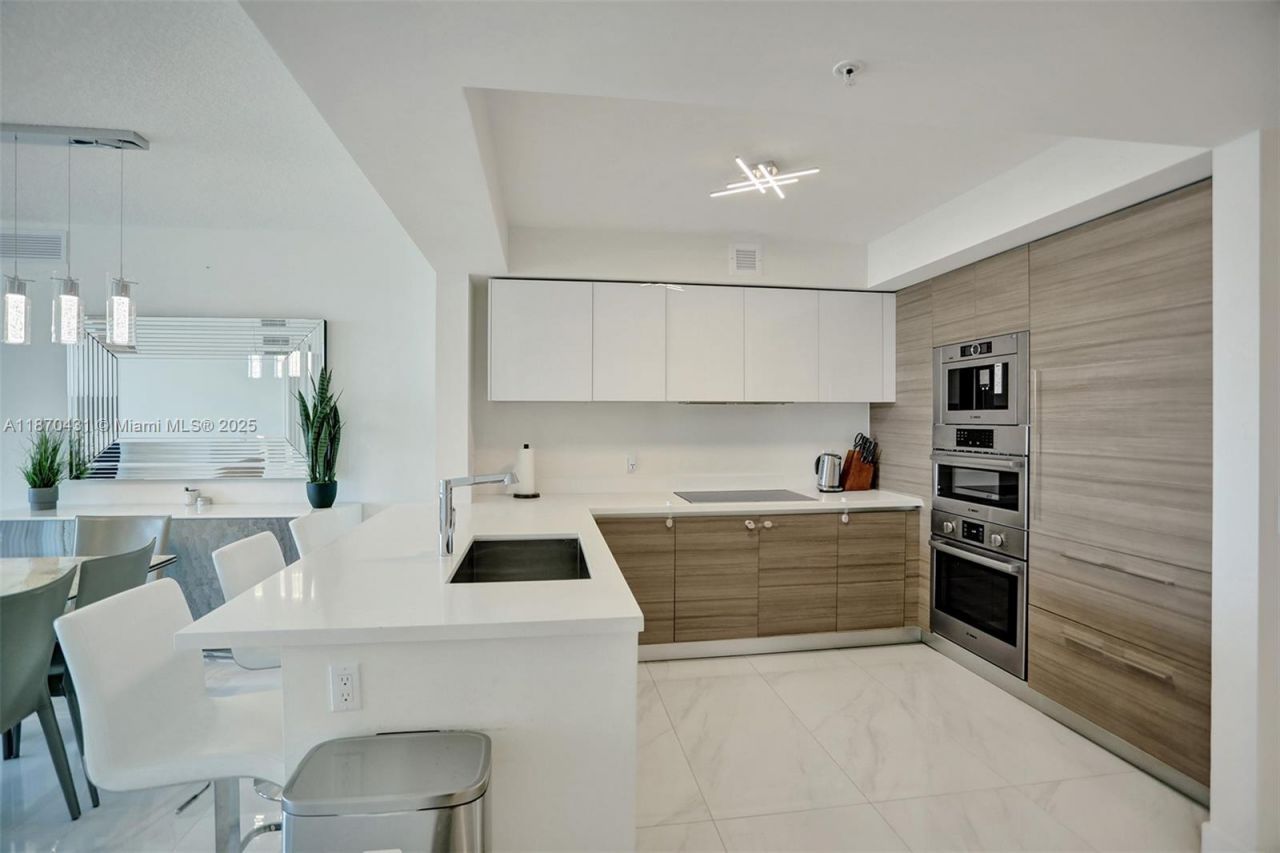 330 Sunny Isles Blvd, Unit 5-1204, Sunny Isles Beach, FL 33160 Photo