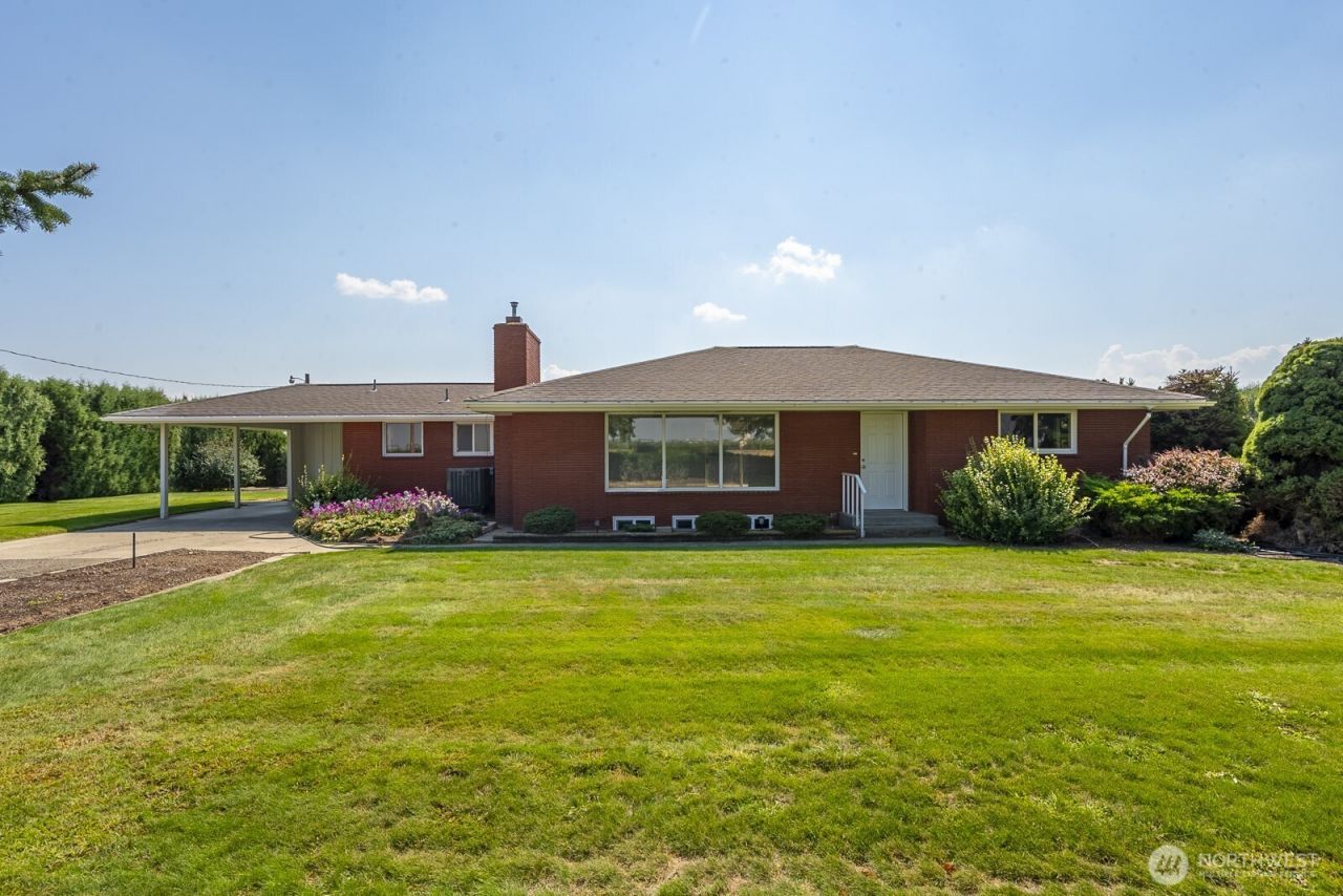 21807 SW 1 Road, Quincy, WA 98848 Main Photo