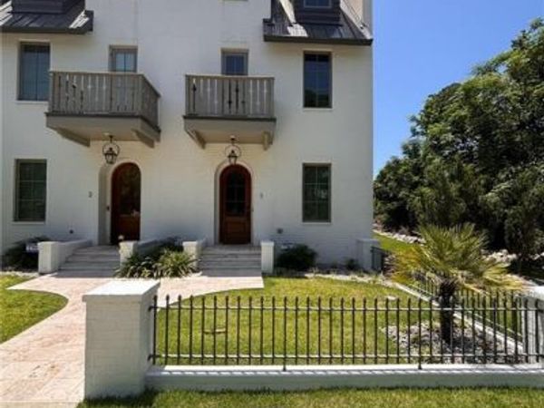 72 Fairhope Avenue, Unit 1, Fairhope, AL 36532