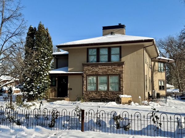 1216 N Lincoln Street, Aberdeen, SD 57401