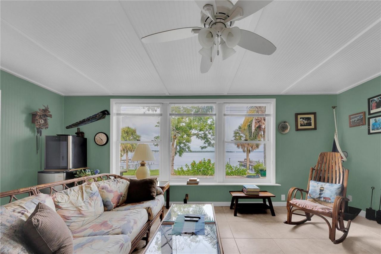 115 Sunset Point Road, East Palatka, FL 32131 Photo