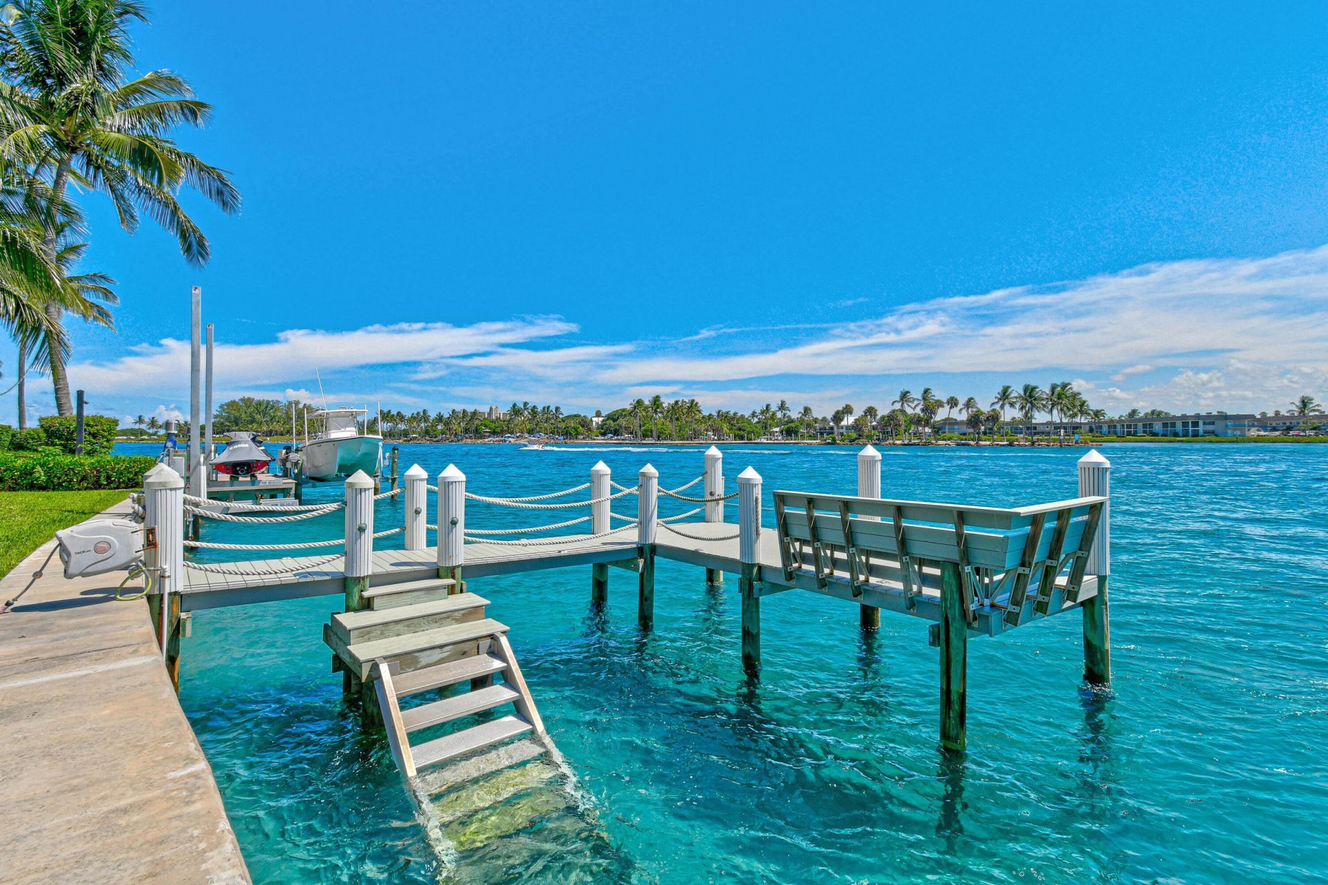 87 Lighthouse Drive, Jupiter Inlet Colony, FL 33469 Photo