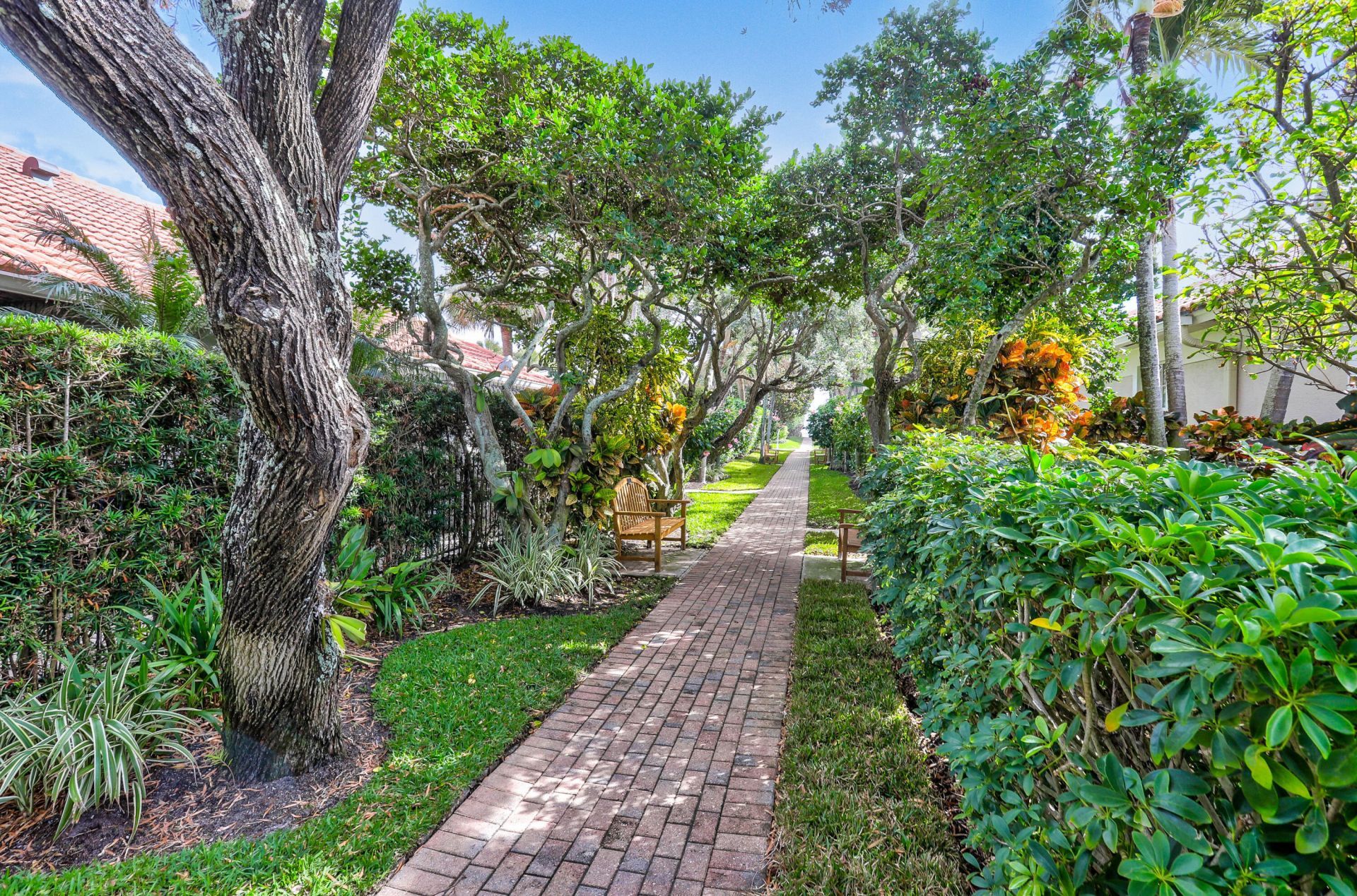 87 Lighthouse Drive, Jupiter Inlet Colony, FL 33469 Photo