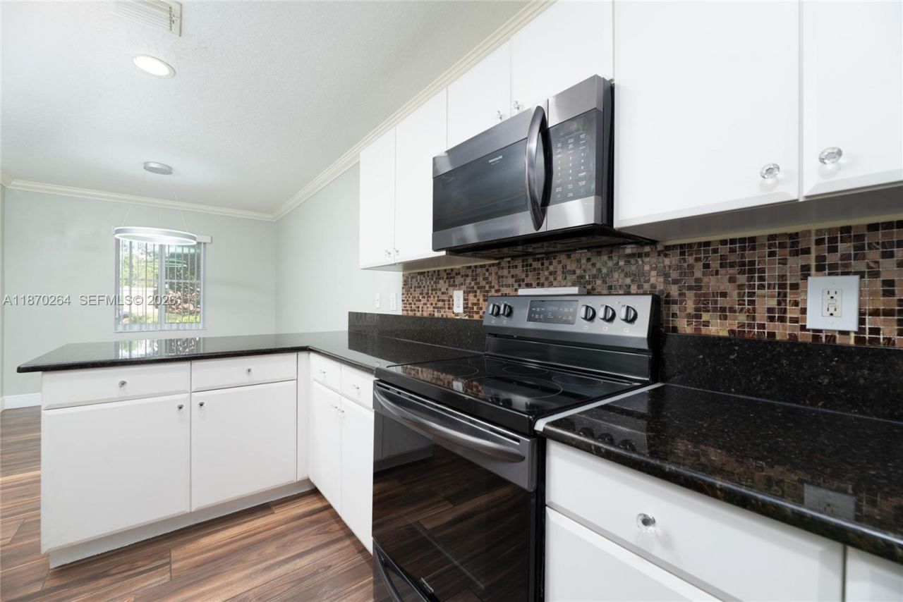 2428 NW 99th Way, Sunrise, FL 33322 Photo