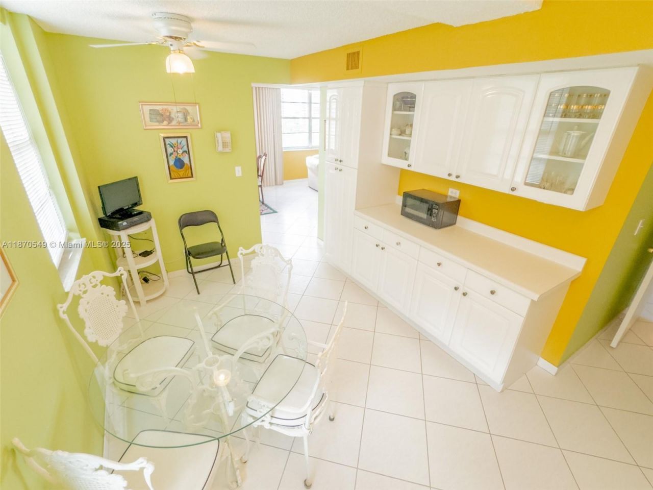 251 174th St, Unit 1605, Sunny Isles Beach, FL 33160 Photo