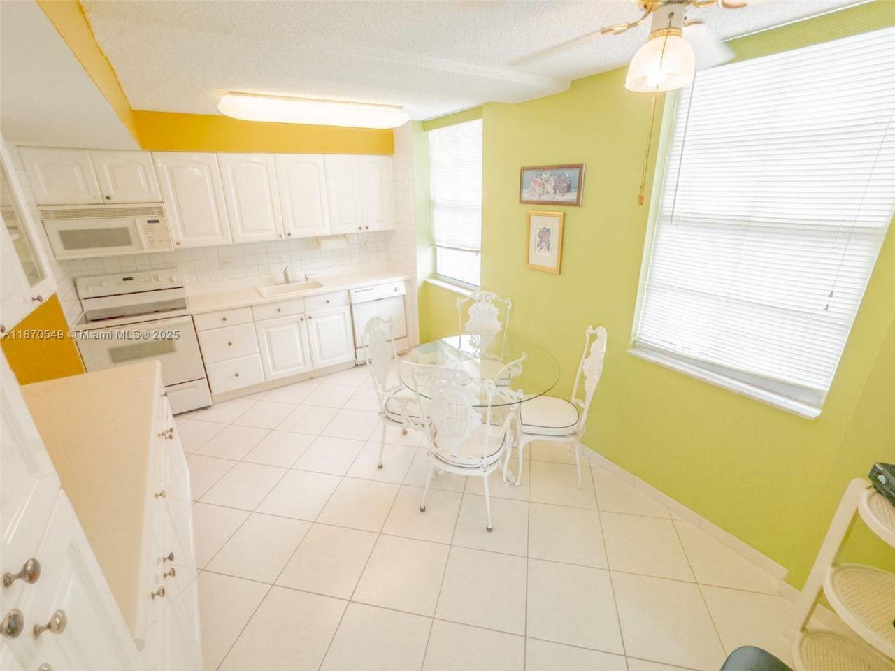 251 174th St, Unit 1605, Sunny Isles Beach, FL 33160 Photo